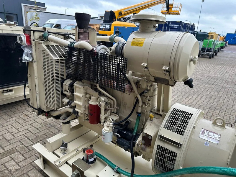 Iveco 8361 SRI 25.06 A550 Leroy Somer 230 kVA generatorset ex Emergency ! 136 hours - Generator: slika 4 Iveco 8361 SRI 25.06 A550 Leroy Somer 230 kVA generatorset ex Emergency ! 136 hours - Generator: slika 4