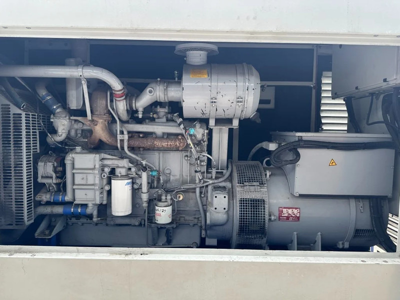 Iveco 8361 SRI 26.06 Leroy Somer 200 kVA Silent generatorset - Generator: slika 2 Iveco 8361 SRI 26.06 Leroy Somer 200 kVA Silent generatorset - Generator: slika 2