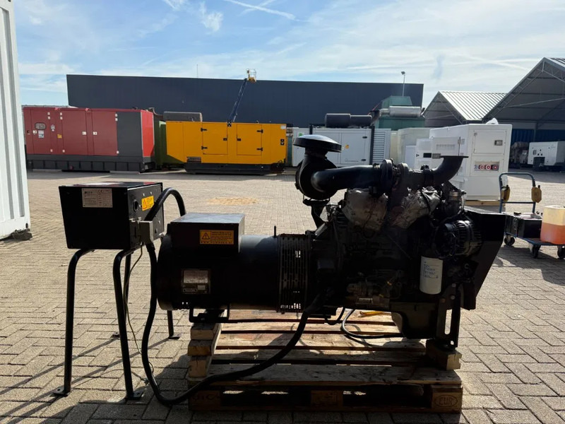Iveco FPT Himoinsa Mecc Alte Spa 75 kVA generatorset - Generator: slika 2 Iveco FPT Himoinsa Mecc Alte Spa 75 kVA generatorset - Generator: slika 2