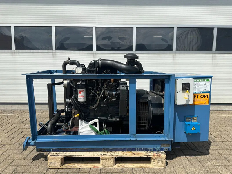 Iveco FPT NEF 45 AM1A.S500 Stamford 50 kVA generatorset - Generator: slika 1 Iveco FPT NEF 45 AM1A.S500 Stamford 50 kVA generatorset - Generator: slika 1