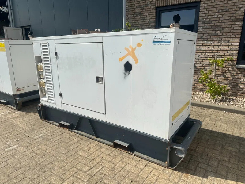 Iveco FPT NEF45 SM1A.A004 Stamford 60 kVA Silent Rental generatorset - Generator: slika 4 Iveco FPT NEF45 SM1A.A004 Stamford 60 kVA Silent Rental generatorset - Generator: slika 4