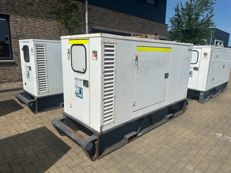 Iveco FPT NEF45 SM1A.A004 Stamford 60 kVA Silent Rental generatorset - Generator: slika 5 Iveco FPT NEF45 SM1A.A004 Stamford 60 kVA Silent Rental generatorset - Generator: slika 5