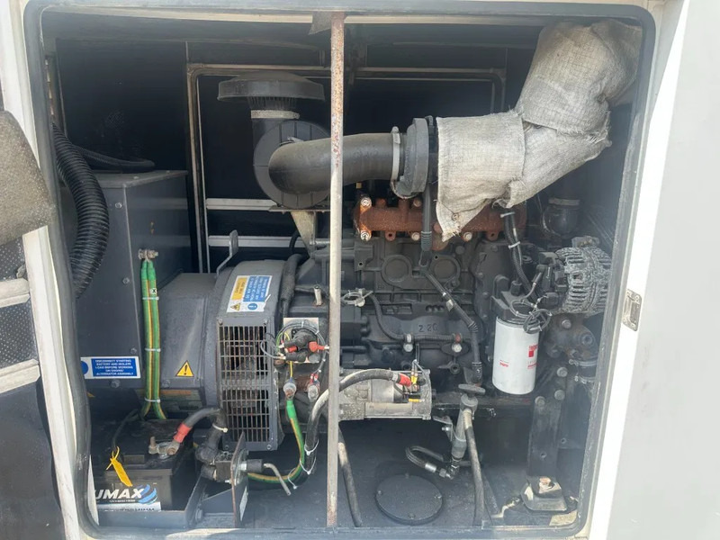 Iveco FPT NEF45 SM1A.A004 Stamford 60 kVA Silent Rental generatorset - Generator: slika 3 Iveco FPT NEF45 SM1A.A004 Stamford 60 kVA Silent Rental generatorset - Generator: slika 3