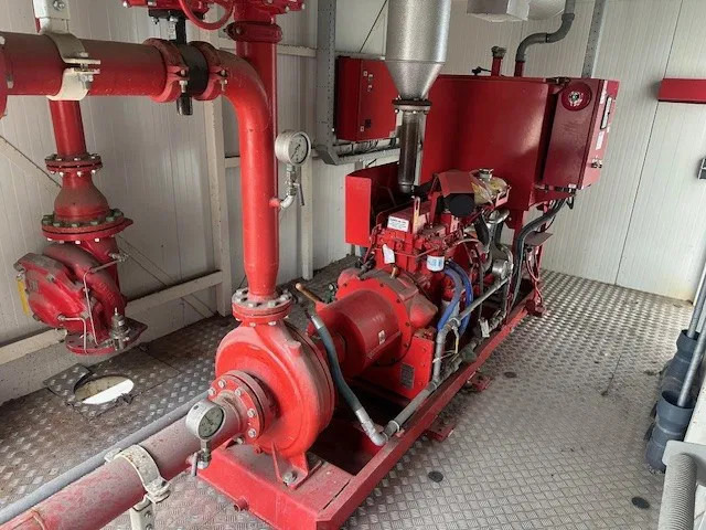 John Deere 4045 DF 120 Fire Pump Diesel Waterpompset Sprinkler installatie 94 m3 / h as New ! - Črpalka za vodo: slika 1 John Deere 4045 DF 120 Fire Pump Diesel Waterpompset Sprinkler installatie 94 m3 / h as New ! - Črpalka za vodo: slika 1