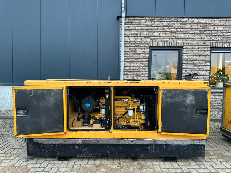 John Deere 6068 TF 258 Mecc Alte Spa 130 kVA Silent generatorset - Generator: slika 2 John Deere 6068 TF 258 Mecc Alte Spa 130 kVA Silent generatorset - Generator: slika 2