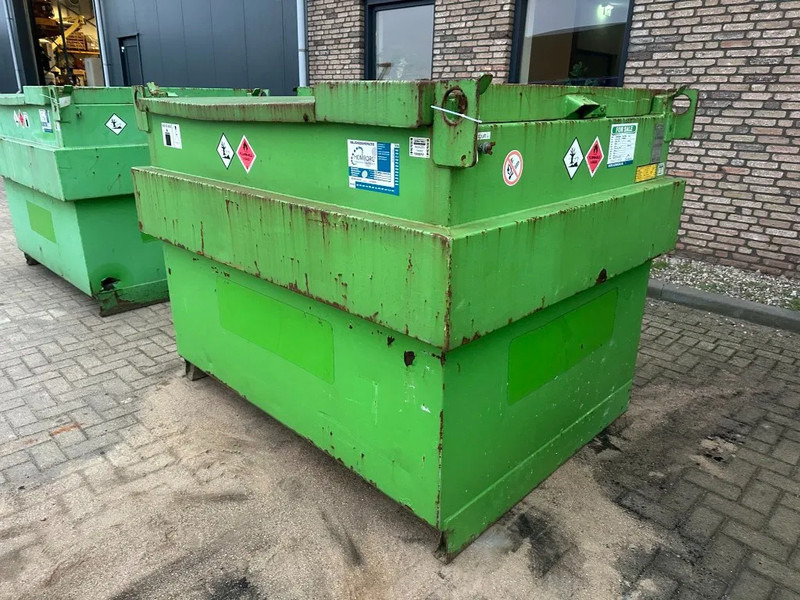 Kiwa IBC Steenbergen 2000 liter Dieseltank met handpomp Milieutank - Rezervoar za skladiščenje: slika 2 Kiwa IBC Steenbergen 2000 liter Dieseltank met handpomp Milieutank - Rezervoar za skladiščenje: slika 2