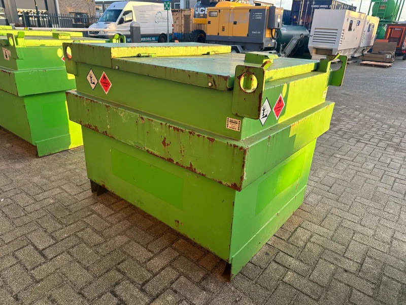 Kiwa IBC Steenbergen 750 liter Dieseltank met Handpomp Milieutank - Ladijski kontejner: slika 4 Kiwa IBC Steenbergen 750 liter Dieseltank met Handpomp Milieutank - Ladijski kontejner: slika 4