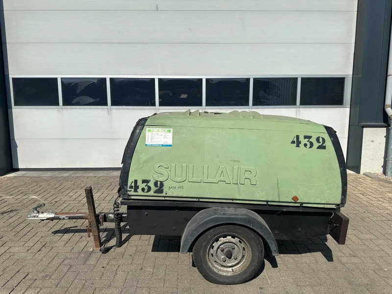 Kubota V2203 Sullair K65 Mobiele Diesel Compressor 3.7 m3 / min 30 kW 7 Bar - Zračni kompresor: slika 1 Kubota V2203 Sullair K65 Mobiele Diesel Compressor 3.7 m3 / min 30 kW 7 Bar - Zračni kompresor: slika 1