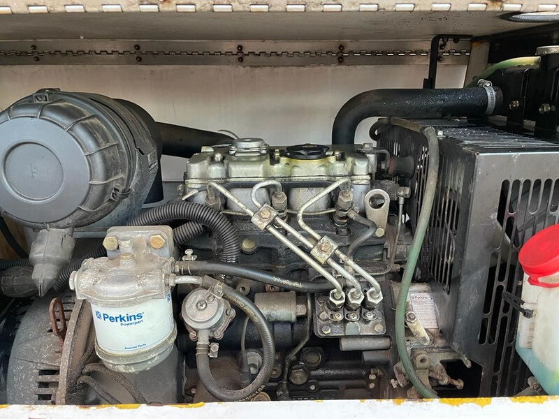 Perkins Mecc Alte Spa 5 kVA Mobiele Lichtmast Aggregaat Light Tower - Razsvetljevalni stolp: slika 3 Perkins Mecc Alte Spa 5 kVA Mobiele Lichtmast Aggregaat Light Tower - Razsvetljevalni stolp: slika 3