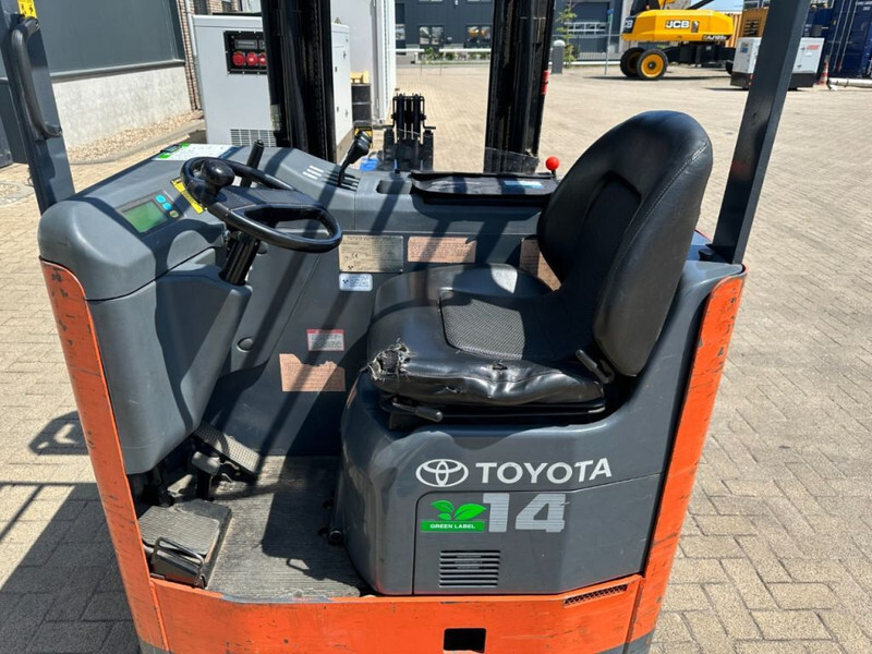 Toyota 6FBRE14 Triplex 1.4 ton Triplex Elektra Reachtruck - Viličar s pomičnim teleskopom: slika 3 Toyota 6FBRE14 Triplex 1.4 ton Triplex Elektra Reachtruck - Viličar s pomičnim teleskopom: slika 3