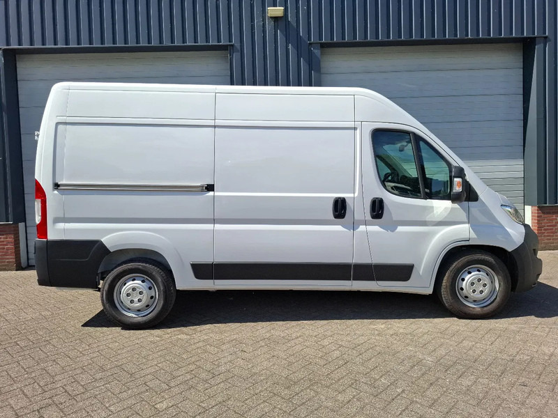 Opel Movano elektrisch ongebruikt! - Furgon, Električno dostavno vozilo: slika 4 Opel Movano elektrisch ongebruikt! - Furgon, Električno dostavno vozilo: slika 4