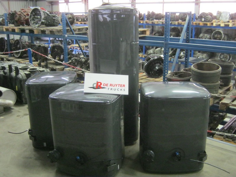 DAF Brandstoftanks voor CF en XF (staal) - Sistem goriva: slika 2 DAF Brandstoftanks voor CF en XF (staal) - Sistem goriva: slika 2