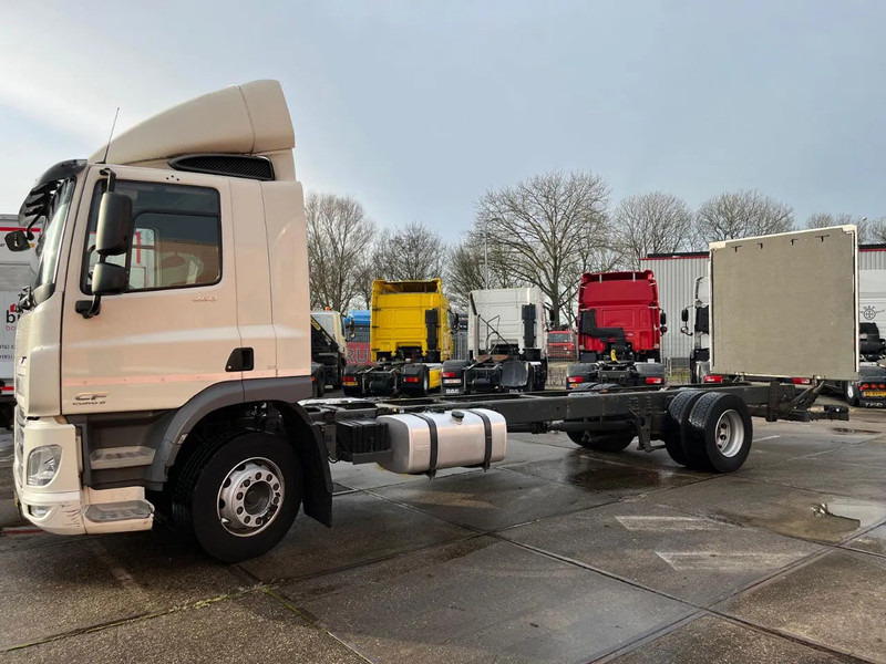 DAF CF 260 CF 260 FA CHASSIS CABINE EURO 6 - Tovornjak-šasija: slika 5 DAF CF 260 CF 260 FA CHASSIS CABINE EURO 6 - Tovornjak-šasija: slika 5