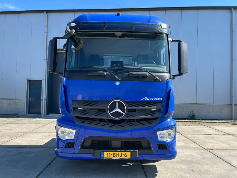 Mercedes-Benz Actros 1940 - Vlačilec: slika 2 Mercedes-Benz Actros 1940 - Vlačilec: slika 2