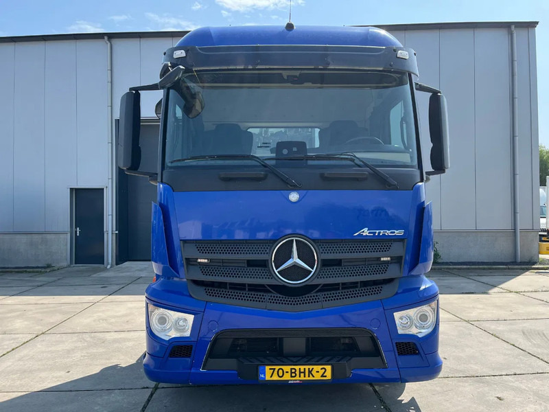 Mercedes-Benz Actros 1940 - Vlačilec: slika 2 Mercedes-Benz Actros 1940 - Vlačilec: slika 2