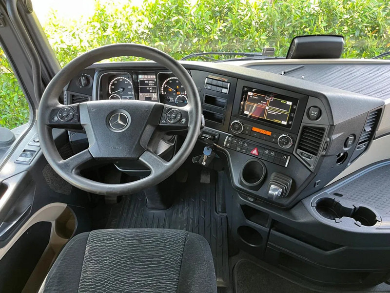 Vlačilec Mercedes-Benz Actros 1940: slika 20
