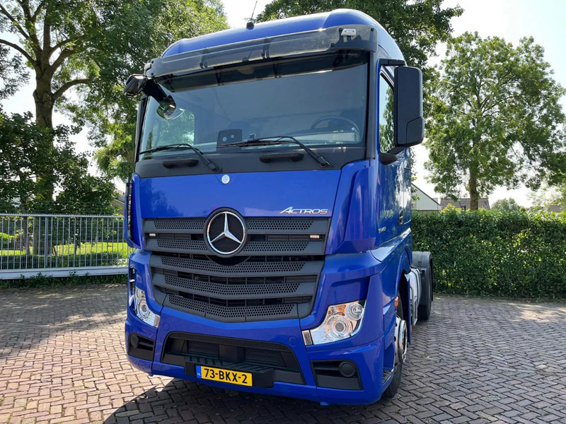 Mercedes-Benz Actros 1940 - Vlačilec: slika 2 Mercedes-Benz Actros 1940 - Vlačilec: slika 2