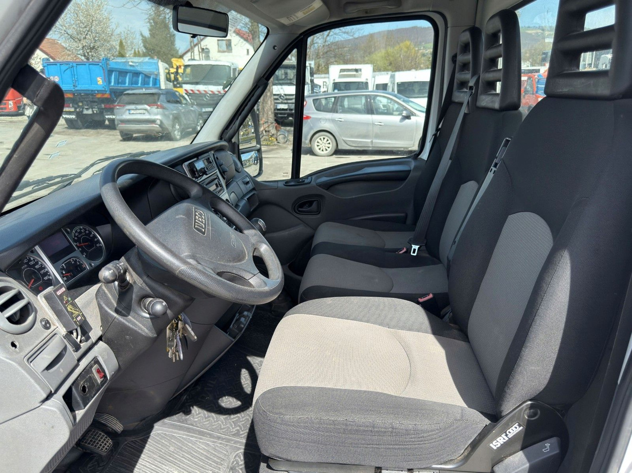 Dostavno vozilo s kesonom Iveco Daily 65C14 Pritsche 3,75 m FASSI F38 A.22: slika 12 Dostavno vozilo s kesonom Iveco Daily 65C14 Pritsche 3,75 m FASSI F38 A.22: slika 12