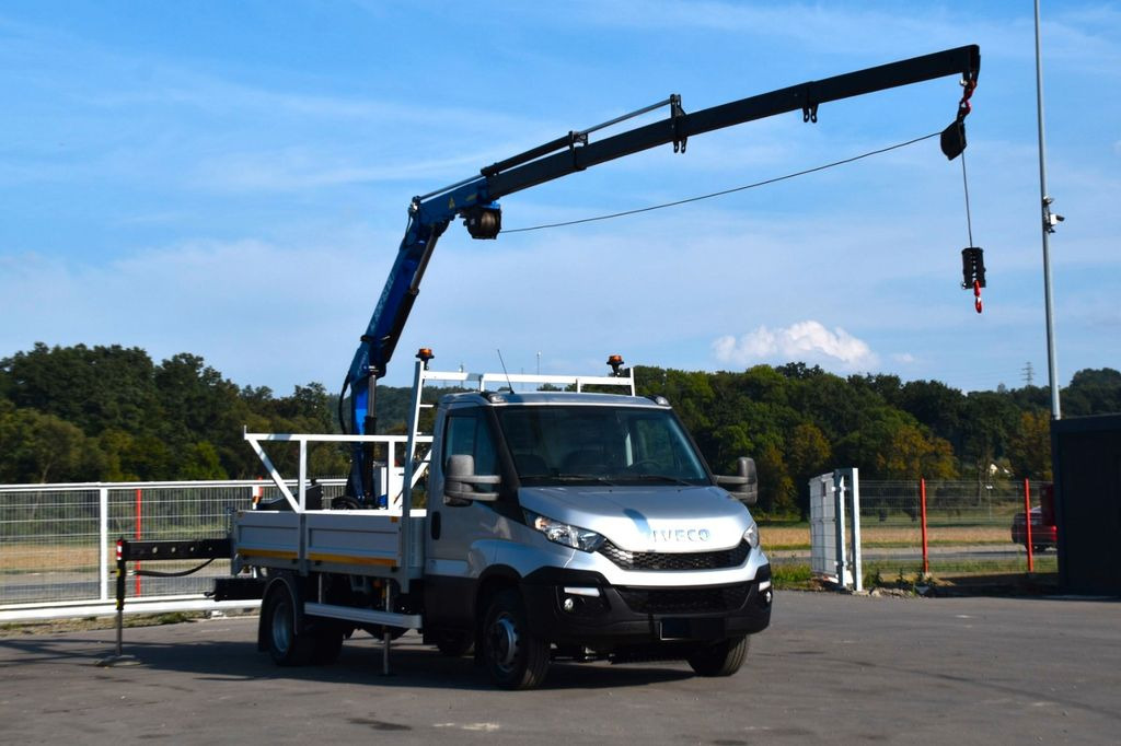 Iveco Daily 72-170 Pritsche 3,80 m Bonfiglioli P.5000 Iveco Daily 72-170 Pritsche 3,80 m Bonfiglioli P.5000 - Dostavno vozilo s kesonom: slika 4 Iveco Daily 72-170 Pritsche 3,80 m Bonfiglioli P.5000 Iveco Daily 72-170 Pritsche 3,80 m Bonfiglioli P.5000 - Dostavno vozilo s kesonom: slika 4