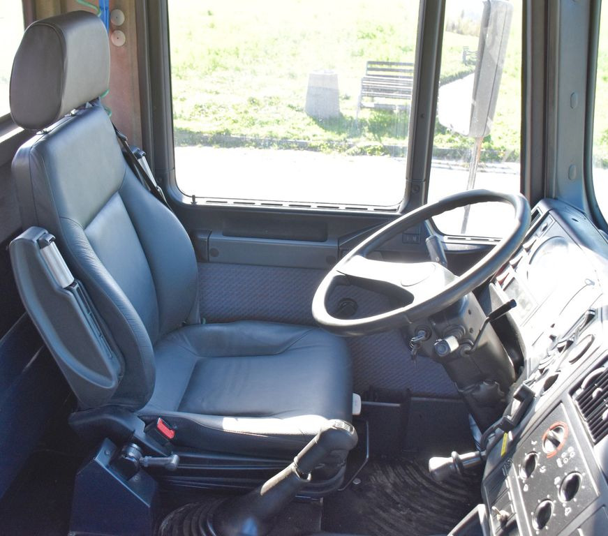 Tovornjak z dvigalom, Tovornjak prekucnik MAN 41.460 * KRAN * 8x8 ! TOPZUSTAND: slika 12