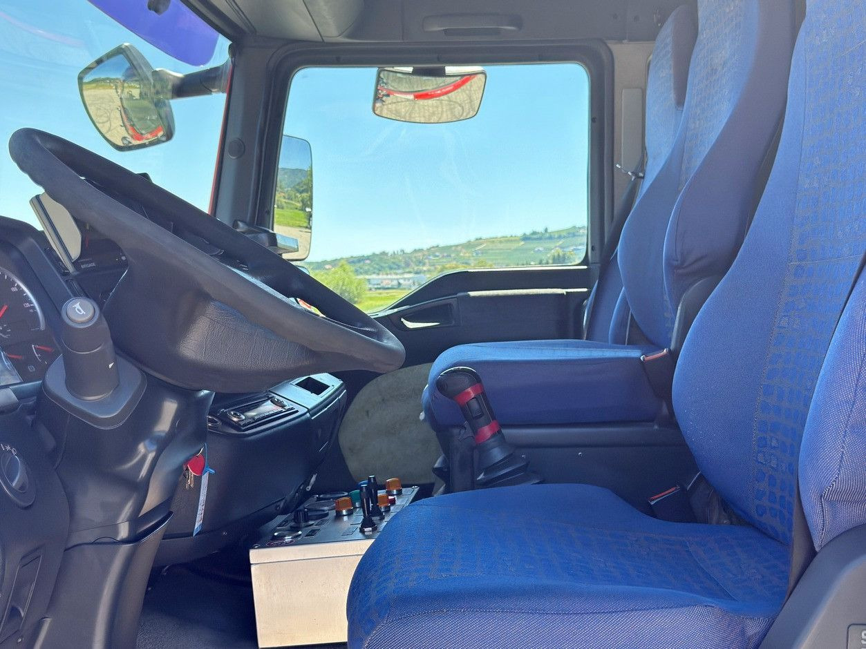 Vakuumski tovornjak MAN TGA 26.360 * Saug und Spülwagen/CAPPELLOTTO+FUNK: slika 7 Vakuumski tovornjak MAN TGA 26.360 * Saug und Spülwagen/CAPPELLOTTO+FUNK: slika 7