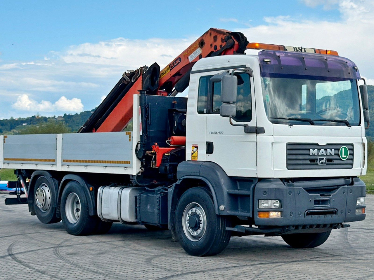 MAN TGA 26.430 Pritsche 5,50m + KRAN+ FUNK/6-4H2 MAN TGA 26.430 * PK 23002 + FUNK/6-4H2 - Tovornjak z dvigalom: slika 3 MAN TGA 26.430 Pritsche 5,50m + KRAN+ FUNK/6-4H2 MAN TGA 26.430 * PK 23002 + FUNK/6-4H2 - Tovornjak z dvigalom: slika 3