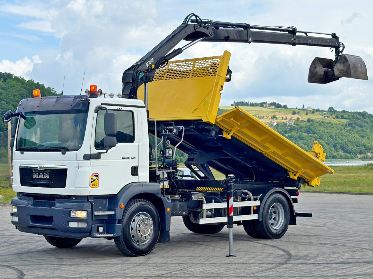 MAN TGM 18.340* KIPPER 4,05m*HIAB 111 B-2 HIDUO/FUNK - Tovornjak prekucnik, Tovornjak z dvigalom: slika 3 MAN TGM 18.340* KIPPER 4,05m*HIAB 111 B-2 HIDUO/FUNK - Tovornjak prekucnik, Tovornjak z dvigalom: slika 3