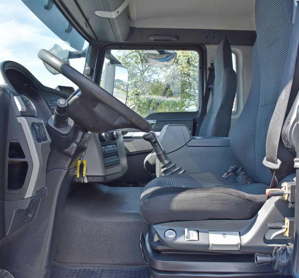 Tovornjak z dvigalom, Tovornjak prekucnik MAN TGS 26.400 Kipper 4,60m*PK F130A.22 + FUNK/6x4 MAN TGS 26.400 Kipper 4,60m*FASS F130A.22 + FUNK/6x4: slika 10