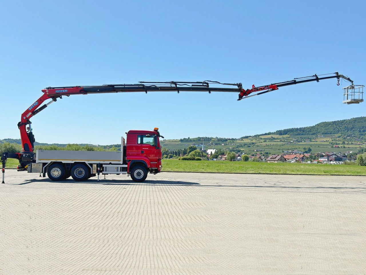 MAN TGS 28.480 * EFFER 255/5S + JIB 3S + FUNK * TOP - Tovornjak z dvigalom: slika 5 MAN TGS 28.480 * EFFER 255/5S + JIB 3S + FUNK * TOP - Tovornjak z dvigalom: slika 5