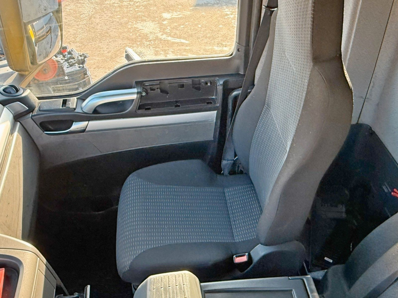 Tovornjak z dvigalom MAN TGS 32.440*Platform 7,20m * HIAB 322 E - 7 HIPRO: slika 10 Tovornjak z dvigalom MAN TGS 32.440*Platform 7,20m * HIAB 322 E - 7 HIPRO: slika 10