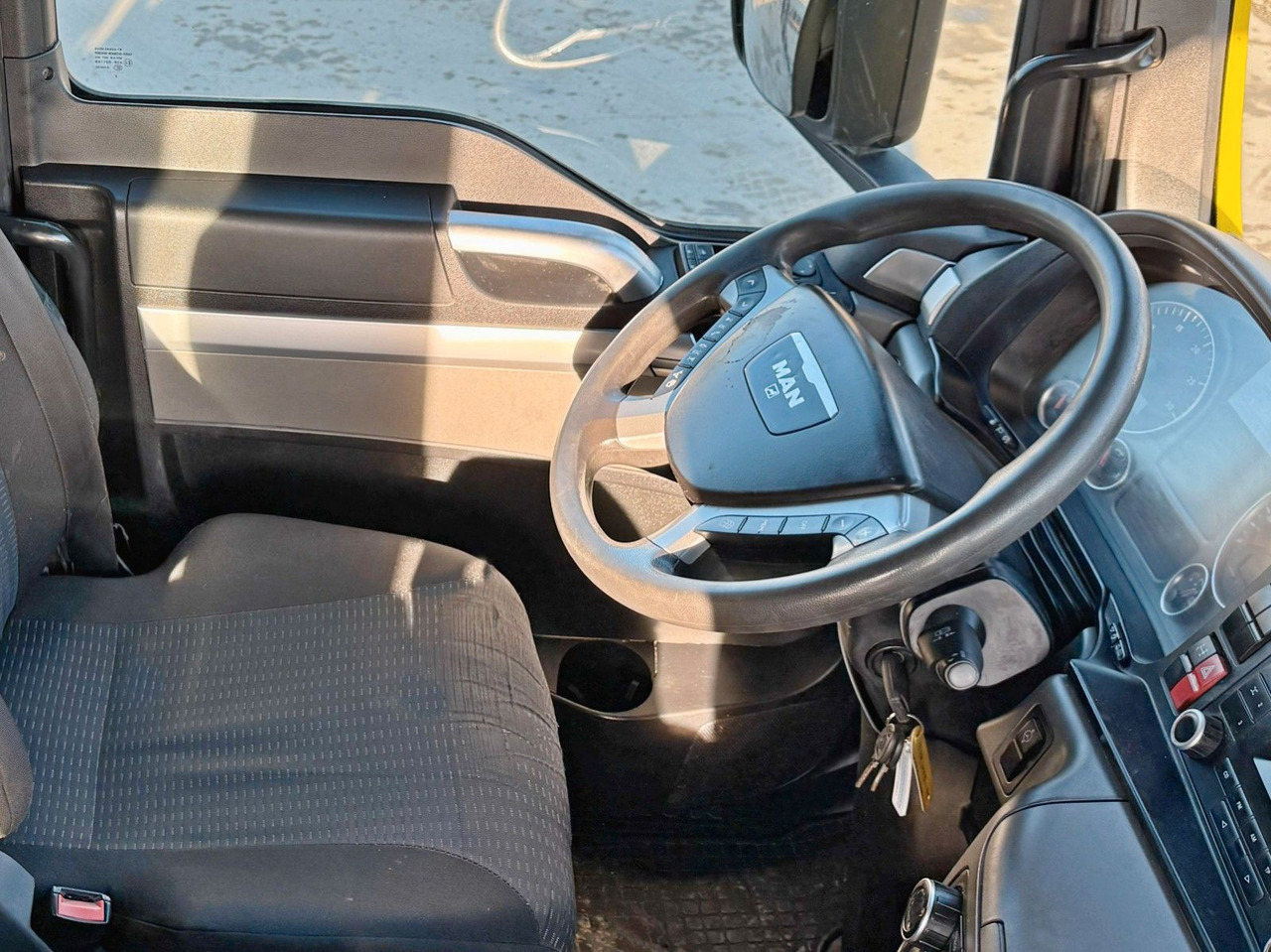 Tovornjak z dvigalom MAN TGS 32.440*Platform 7,20m * HIAB 322 E - 7 HIPRO: slika 12 Tovornjak z dvigalom MAN TGS 32.440*Platform 7,20m * HIAB 322 E - 7 HIPRO: slika 12