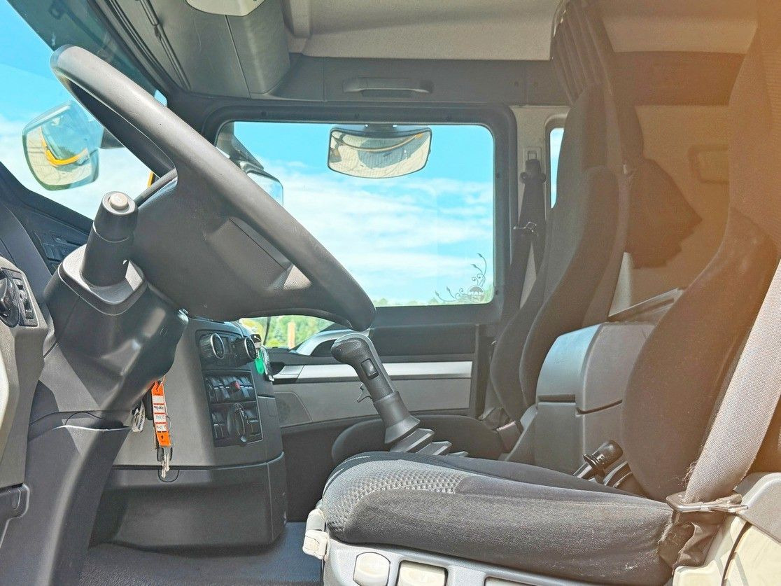 MAN TGS 33.480*KIPPER 5,10m * EPSILON E165Z76* 6x6 MAN TGS 33.480*KIPPER 5,10m * EPSILON E165Z76* 6x6 lizing MAN TGS 33.480*KIPPER 5,10m * EPSILON E165Z76* 6x6 MAN TGS 33.480*KIPPER 5,10m * EPSILON E165Z76* 6x6: slika 8