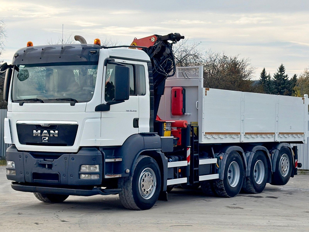 MAN TGS 35.440 * PALFINGER PK 33002 EH +FUNK / 8x4 - Tovornjak z dvigalom: slika 4 MAN TGS 35.440 * PALFINGER PK 33002 EH +FUNK / 8x4 - Tovornjak z dvigalom: slika 4