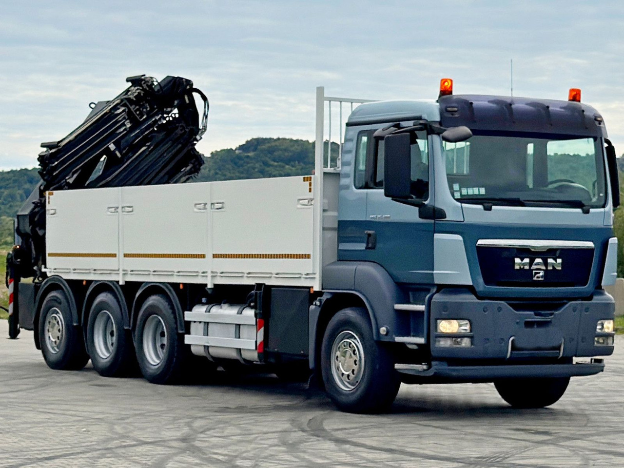 MAN TGS 35.480*HIAB 377 E-5 HIPRO+JIB 70X-3FUNK /8x4 - Tovornjak z dvigalom: slika 4 MAN TGS 35.480*HIAB 377 E-5 HIPRO+JIB 70X-3FUNK /8x4 - Tovornjak z dvigalom: slika 4