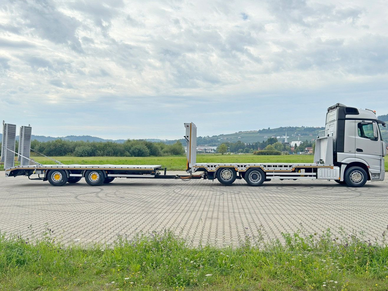Mercedes-Benz ACTROS 2542 *ABSCHLEPPWAGEN 8,50m+Anhänger 7,32m - Vlečno vozilo: slika 4 Mercedes-Benz ACTROS 2542 *ABSCHLEPPWAGEN 8,50m+Anhänger 7,32m - Vlečno vozilo: slika 4