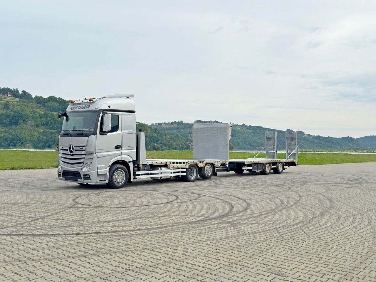 Mercedes-Benz ACTROS 2542 *ABSCHLEPPWAGEN 8,50m+Anhänger 7,32m - Vlečno vozilo: slika 1 Mercedes-Benz ACTROS 2542 *ABSCHLEPPWAGEN 8,50m+Anhänger 7,32m - Vlečno vozilo: slika 1