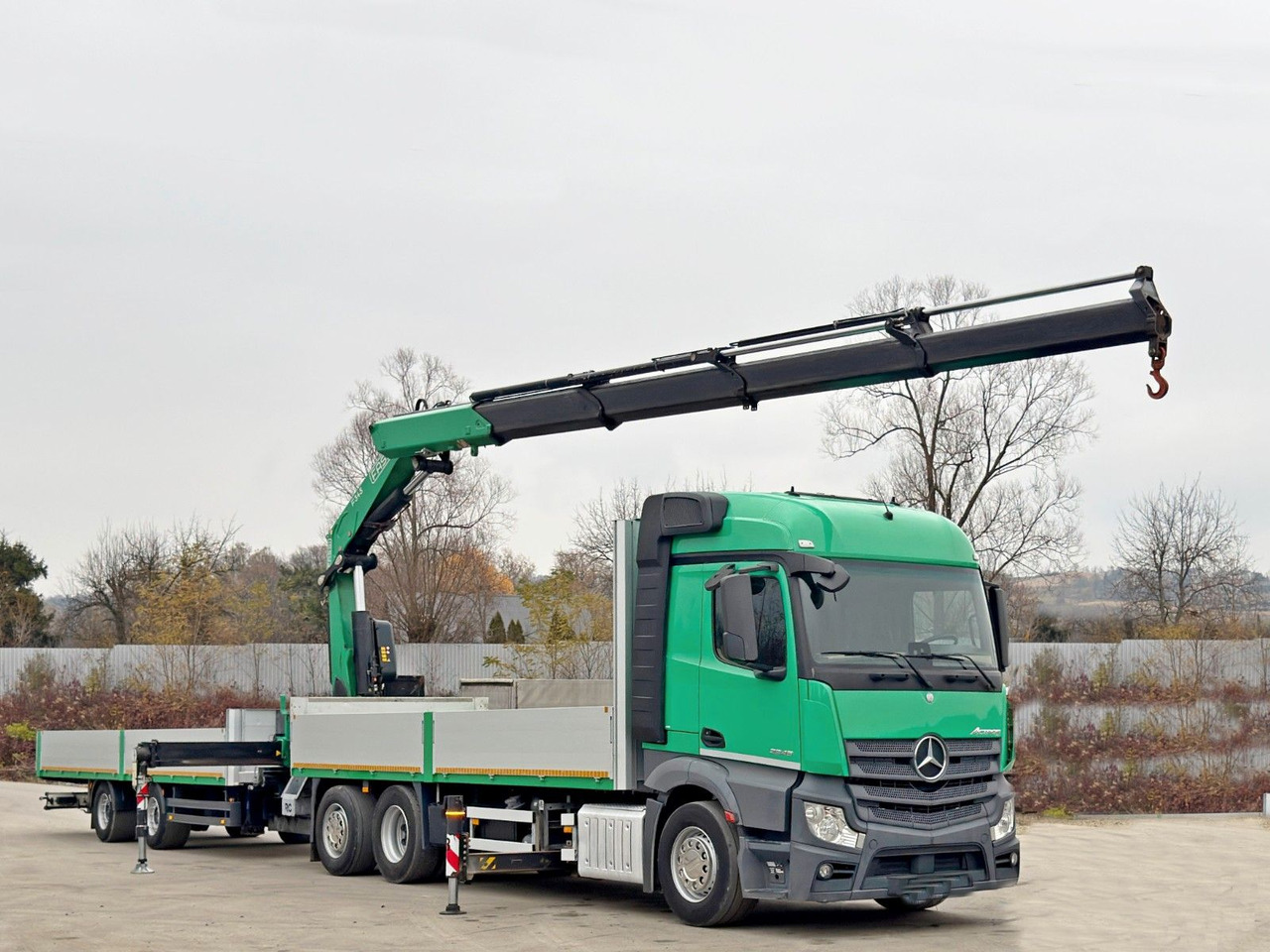 Mercedes-Benz ACTROS 264 * FASSI F 345.24 + FUNK + Anhänger - Tovornjak z dvigalom: slika 2 Mercedes-Benz ACTROS 264 * FASSI F 345.24 + FUNK + Anhänger - Tovornjak z dvigalom: slika 2