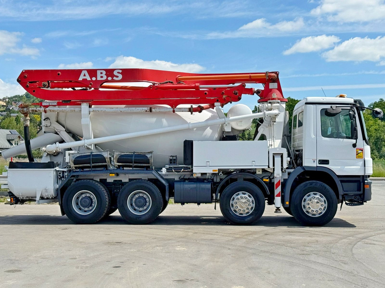 Mercedes-Benz ACTROS 3241* Betonpumpe 21m *8x4 * Top Zustand Mercedes-Benz ACTROS 3241* Betonpumpe 21m *8x4 * Top Zustand - Črpalka za beton: slika 3 Mercedes-Benz ACTROS 3241* Betonpumpe 21m *8x4 * Top Zustand Mercedes-Benz ACTROS 3241* Betonpumpe 21m *8x4 * Top Zustand - Črpalka za beton: slika 3