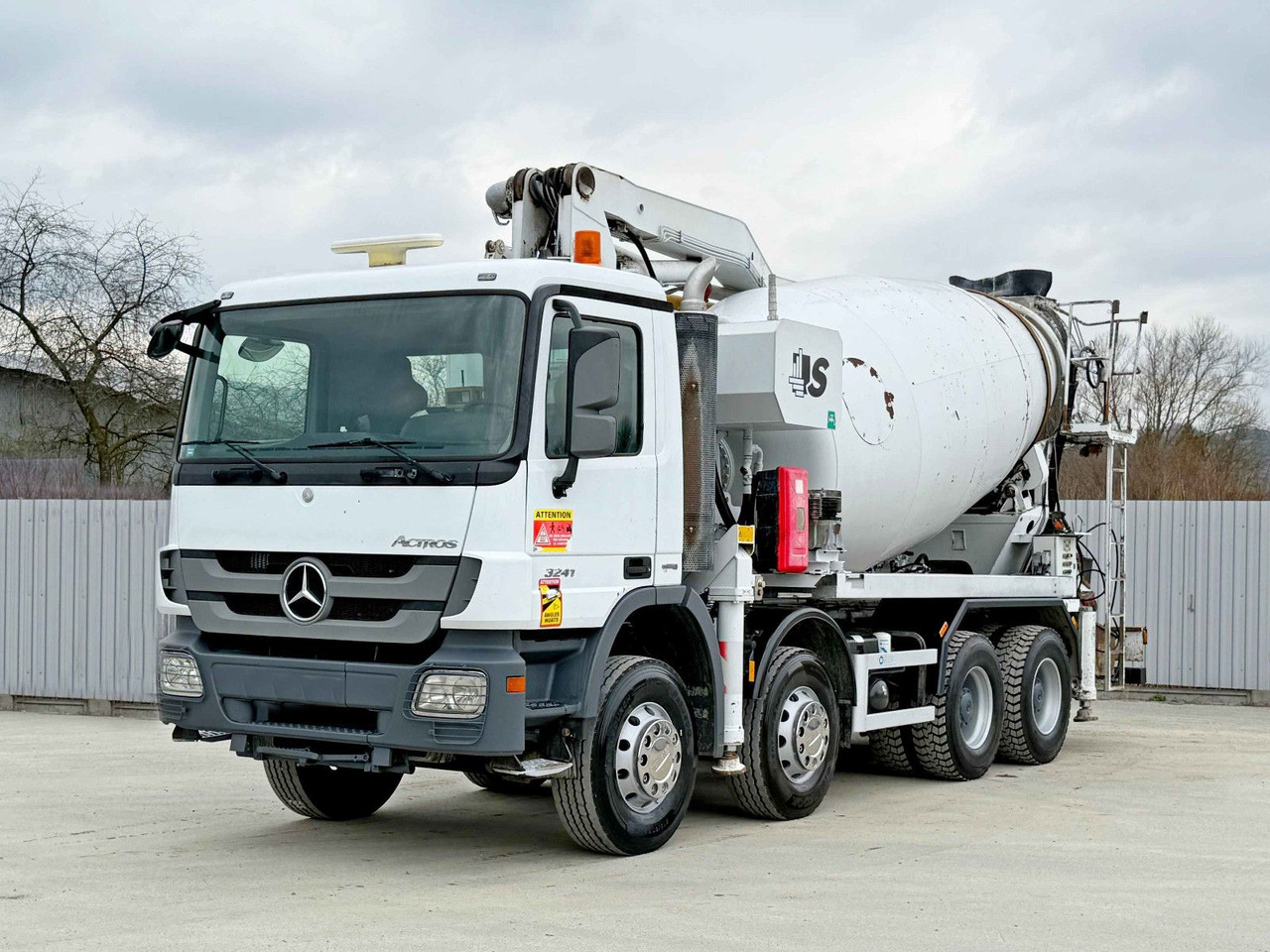 Mercedes-Benz ACTROS 3241 * Betonpumpe 24 m + FUNK / 8x4 - Črpalka za beton: slika 2 Mercedes-Benz ACTROS 3241 * Betonpumpe 24 m + FUNK / 8x4 - Črpalka za beton: slika 2