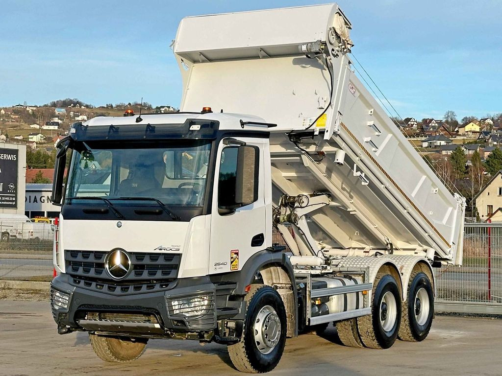 Mercedes-Benz AROCS 3240* KIPPER 5,10 + BORDMATIC / 6x4 - Tovornjak prekucnik: slika 2 Mercedes-Benz AROCS 3240* KIPPER 5,10 + BORDMATIC / 6x4 - Tovornjak prekucnik: slika 2