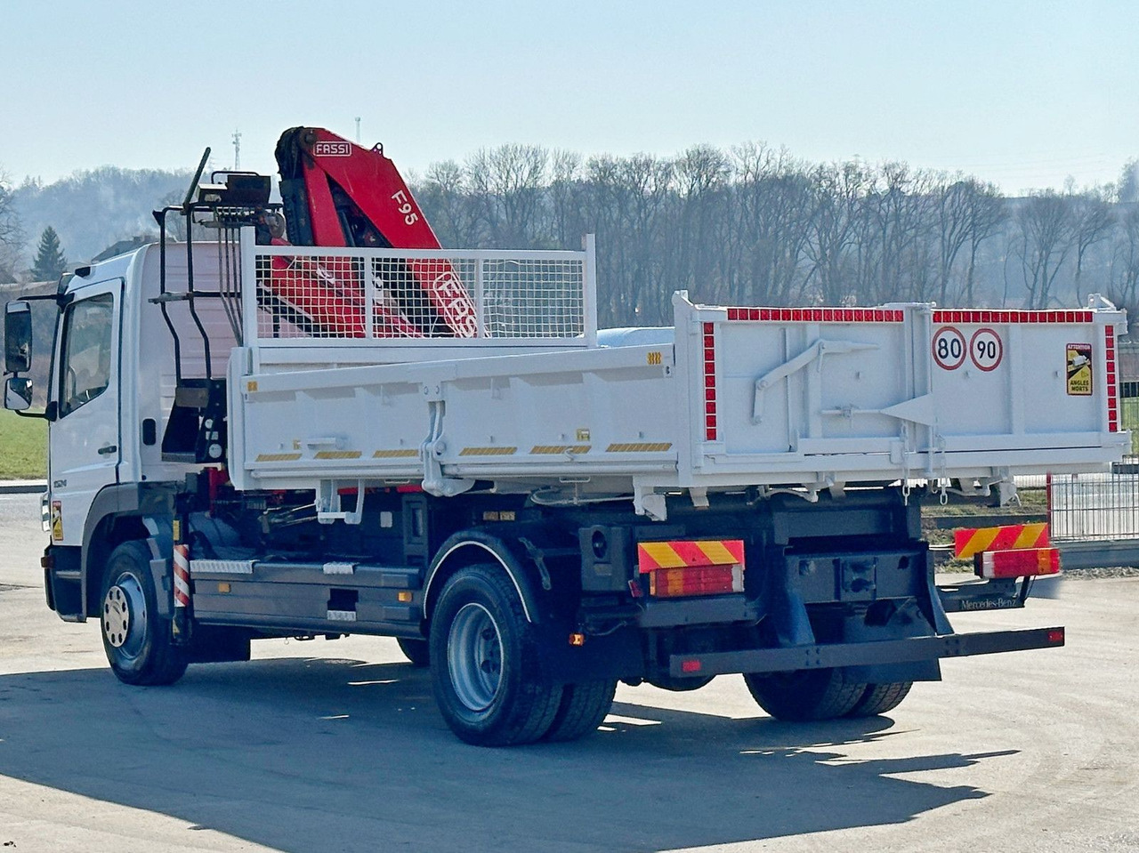 Mercedes-Benz ATEGO 1524 Kipper 4,35 m* FASSI F95A.21* TOP - Tovornjak z dvigalom: slika 4 Mercedes-Benz ATEGO 1524 Kipper 4,35 m* FASSI F95A.21* TOP - Tovornjak z dvigalom: slika 4