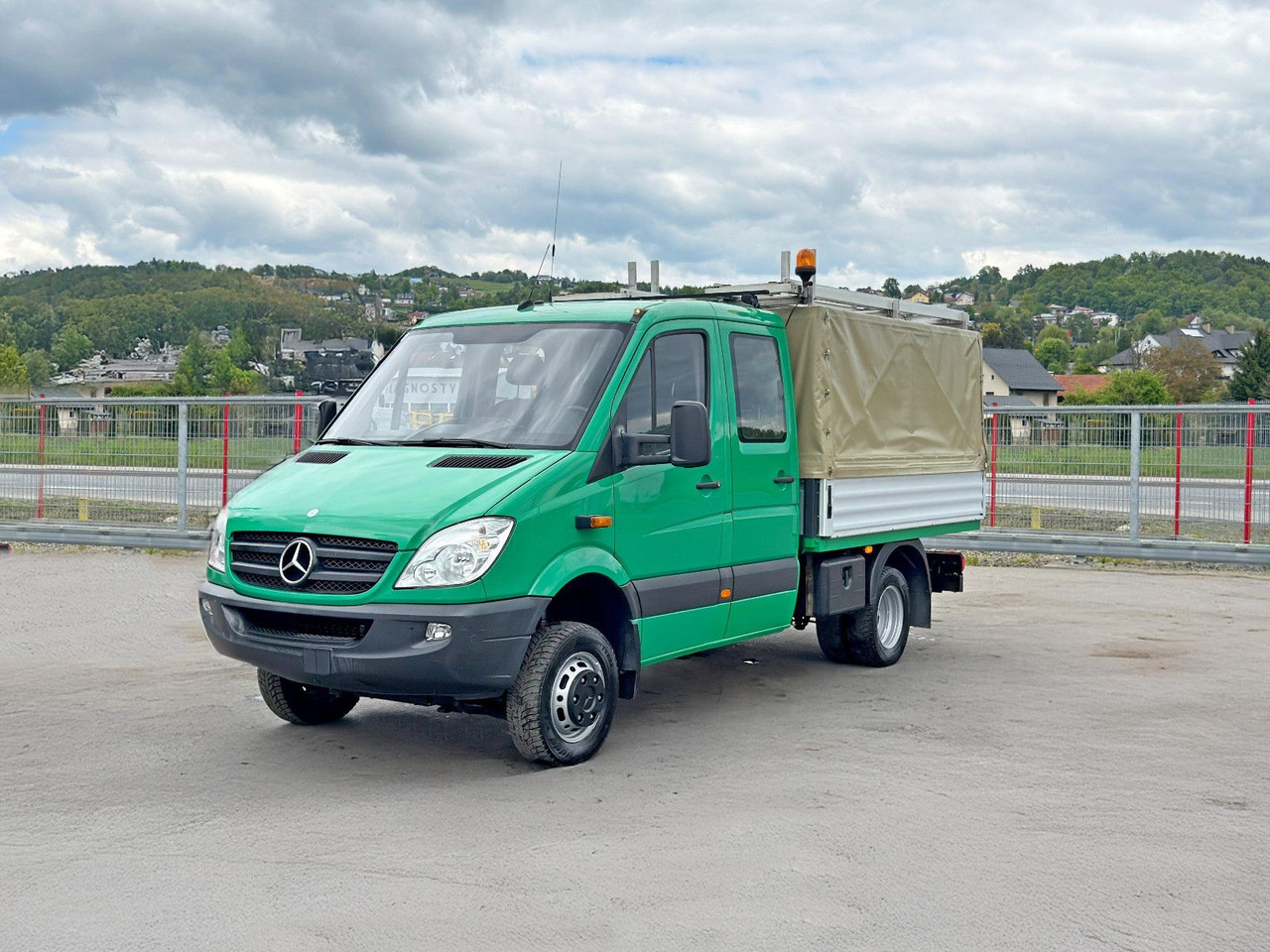 Mercedes-Benz Sprinter 516 CDI* Doppel Kabine! 4x4 *TOPZUSTAND - Dostavno vozilo prekucnik: slika 3 Mercedes-Benz Sprinter 516 CDI* Doppel Kabine! 4x4 *TOPZUSTAND - Dostavno vozilo prekucnik: slika 3