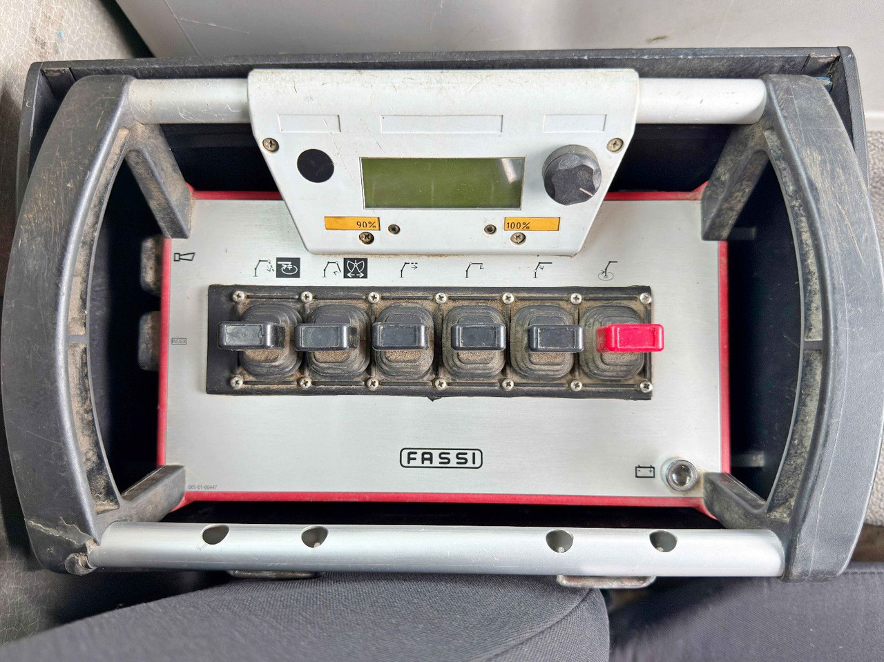 Renault PREMIUM 370 * FASSI F230AXP.22 + FUNK* TOP lizing Renault PREMIUM 370 * FASSI F230AXP.22 + FUNK* TOP: slika 13 Renault PREMIUM 370 * FASSI F230AXP.22 + FUNK* TOP lizing Renault PREMIUM 370 * FASSI F230AXP.22 + FUNK* TOP: slika 13