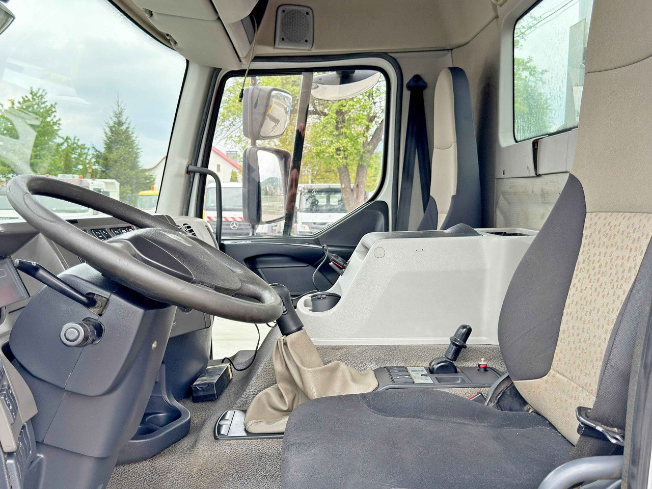 Renault PREMIUM 370 * FASSI F230AXP.22 + FUNK* TOP lizing Renault PREMIUM 370 * FASSI F230AXP.22 + FUNK* TOP: slika 9 Renault PREMIUM 370 * FASSI F230AXP.22 + FUNK* TOP lizing Renault PREMIUM 370 * FASSI F230AXP.22 + FUNK* TOP: slika 9