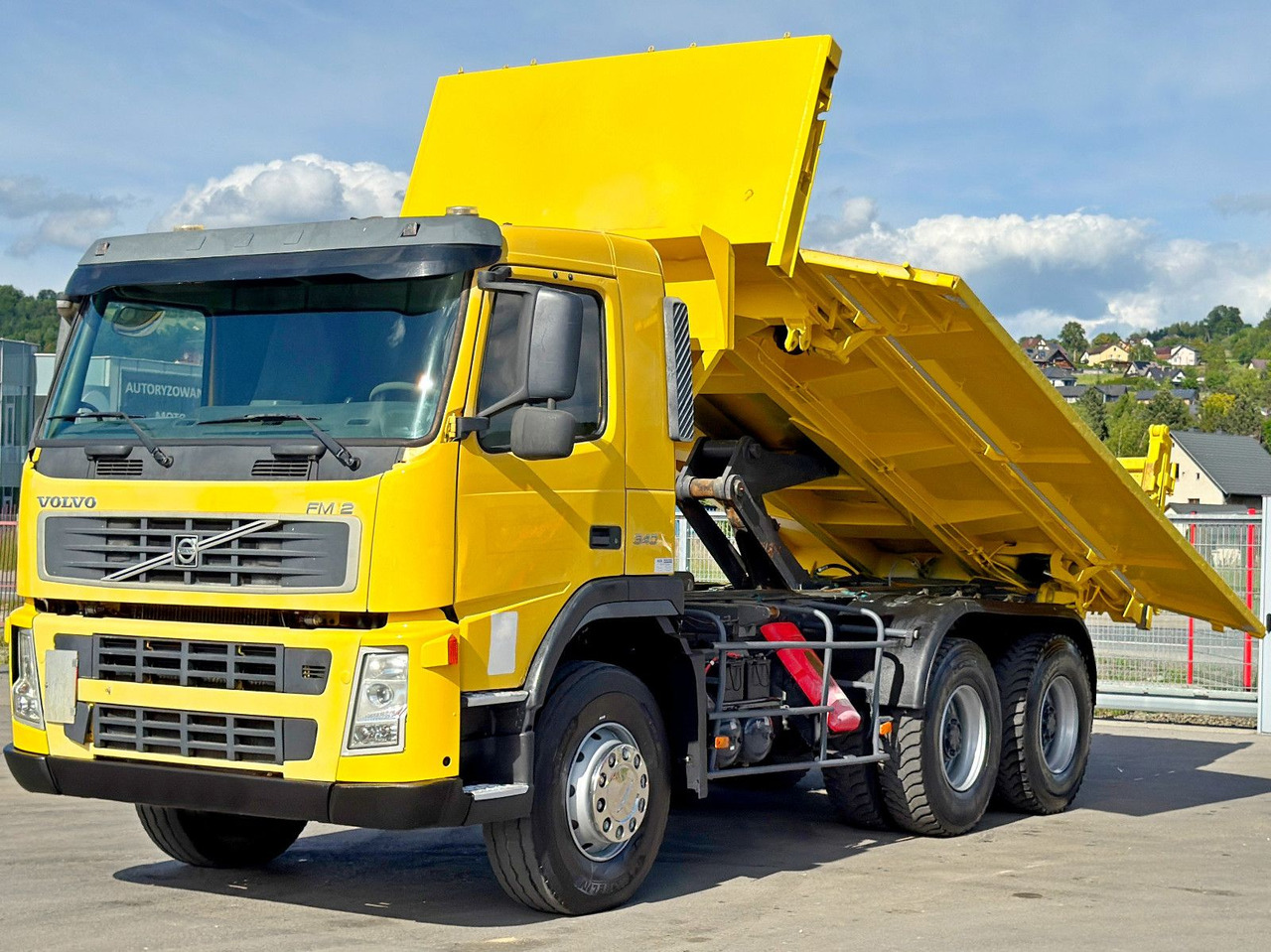 Volvo FM 370 Kipper 6,20 m + BORDMATIC / 8x4 Volvo FM 12 340 Kipper 5,05 m + BORDMATIC / 6x4 - Tovornjak prekucnik, Tovornjak z dvigalom: slika 3 Volvo FM 370 Kipper 6,20 m + BORDMATIC / 8x4 Volvo FM 12 340 Kipper 5,05 m + BORDMATIC / 6x4 - Tovornjak prekucnik, Tovornjak z dvigalom: slika 3