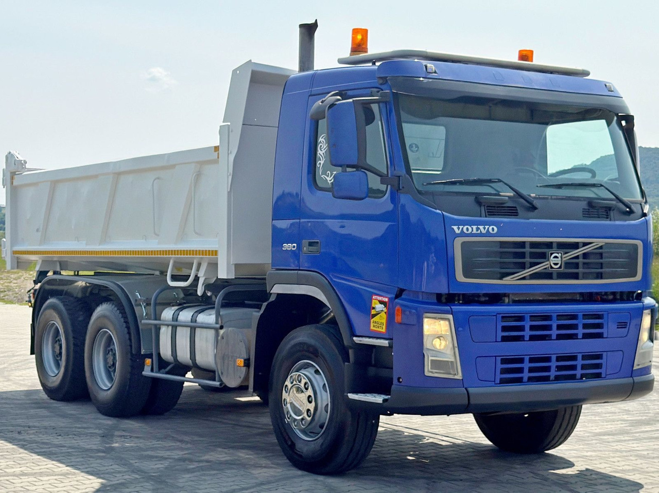Volvo FM 380 Kipper 5,20 m + BORDMATIC / 6x4 - Tovornjak prekucnik, Tovornjak z dvigalom: slika 4 Volvo FM 380 Kipper 5,20 m + BORDMATIC / 6x4 - Tovornjak prekucnik, Tovornjak z dvigalom: slika 4
