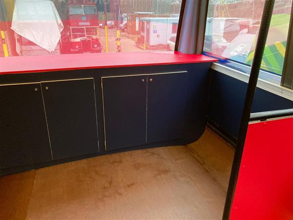 Dvonadstropni avtobus Fabulous facilities buses, take a look.: slika 9