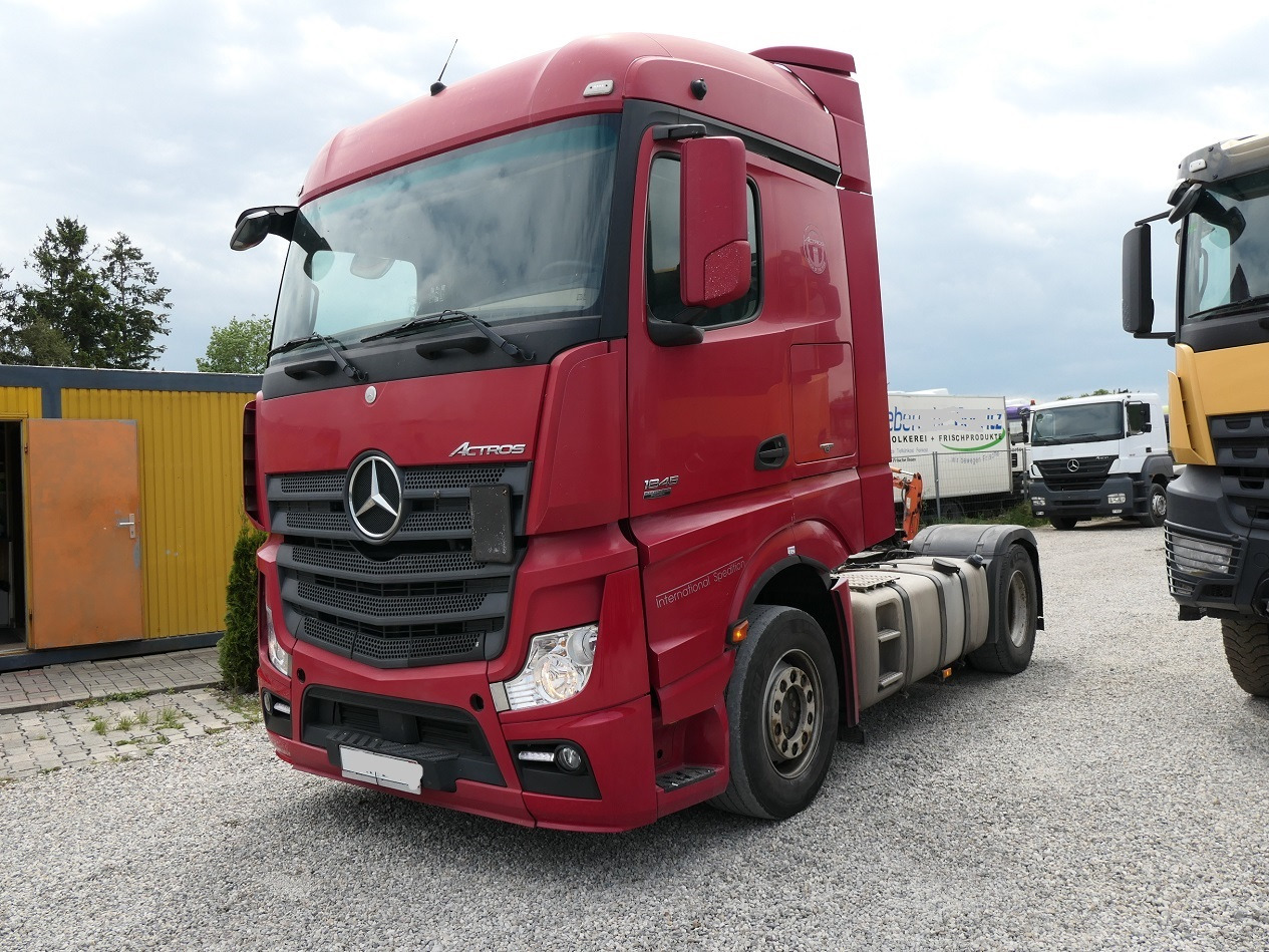 Mercedes Benz Actros 1845 - Vlačilec: slika 2 Mercedes Benz Actros 1845 - Vlačilec: slika 2
