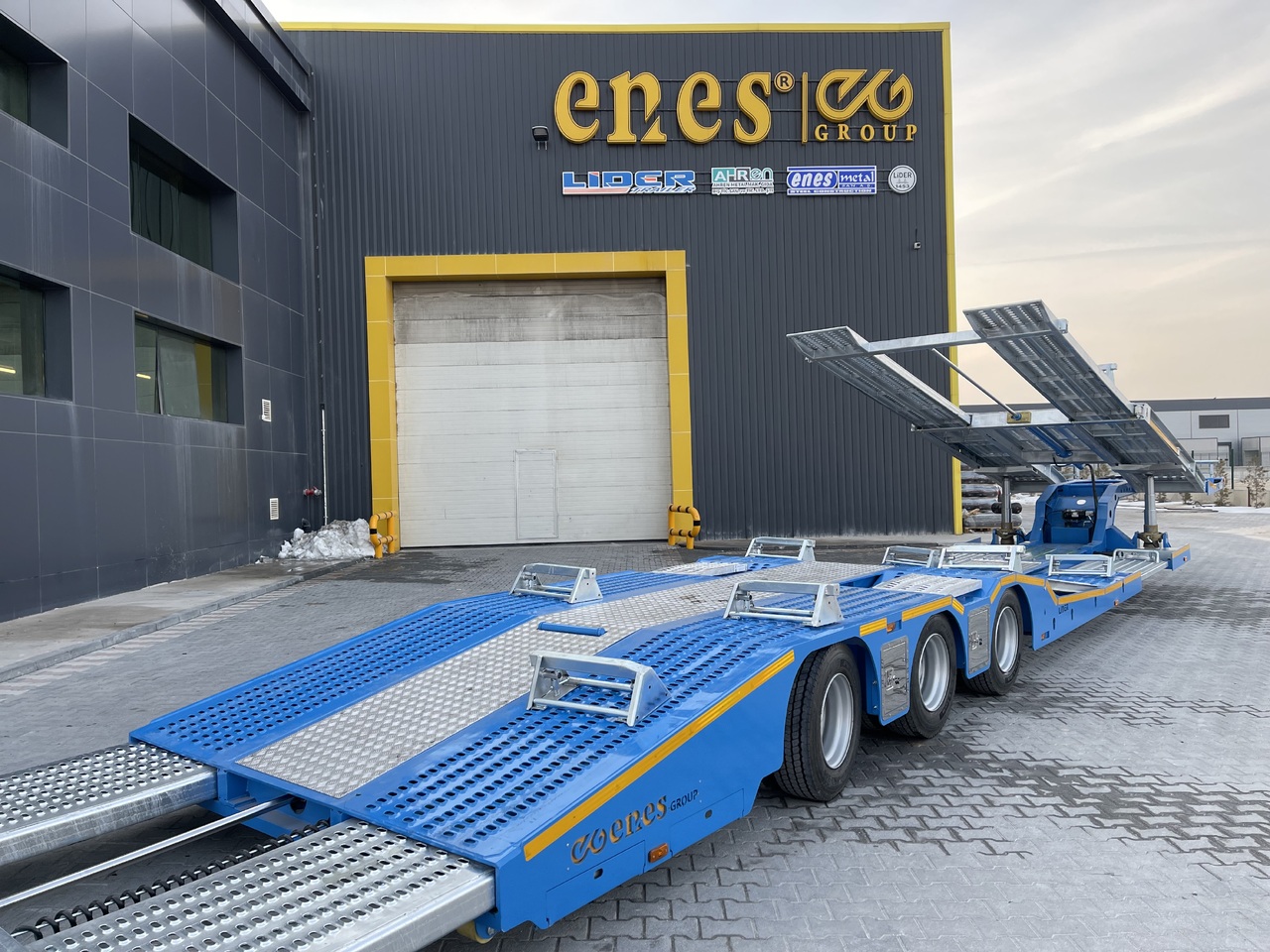 Nov Polprikolica avtotransporter za transport težkih strojev LIDER 2025 NEW UNUSED READY IN FACTORY STOCK: slika 12