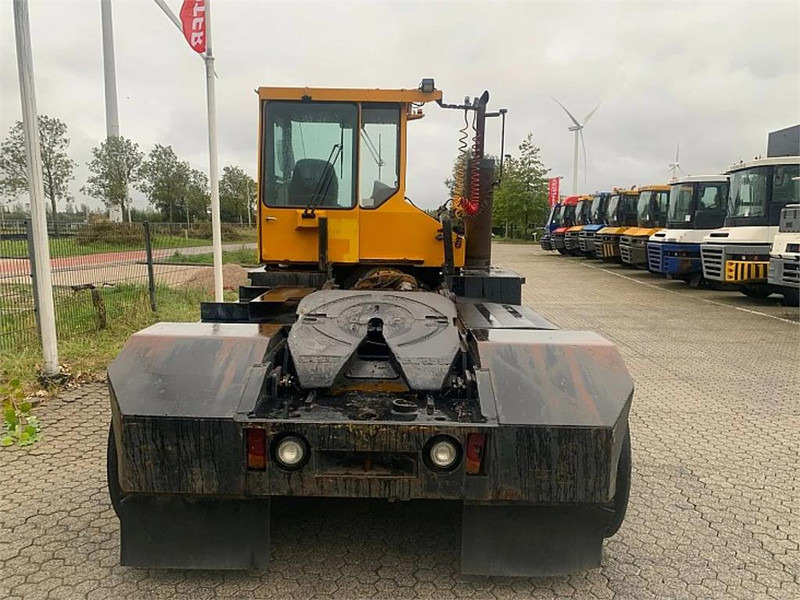 Terminalski traktor Sisu TRX182A4L2C18: slika 7 Terminalski traktor Sisu TRX182A4L2C18: slika 7